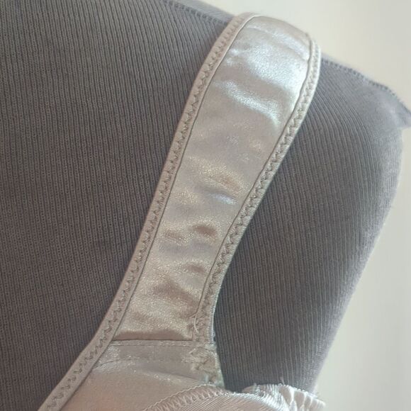 BALI Bra 40G MINIMIZER SATIN TRACINGS COMFORT STRAP UNDERWIRE Nude BRA 3562 - Picture 7 of 8